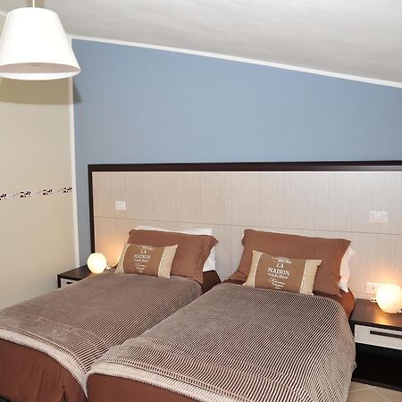 Relais Black Horse Millesimo Bilik gambar