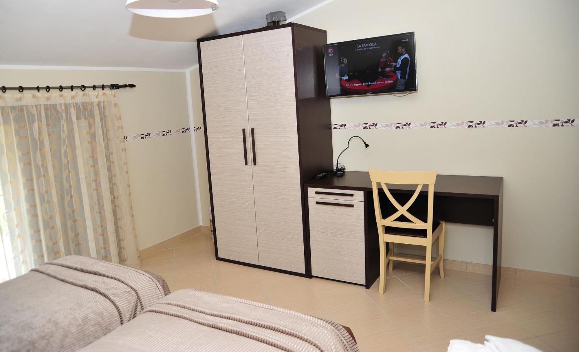 Relais Black Horse Millesimo Bilik gambar
