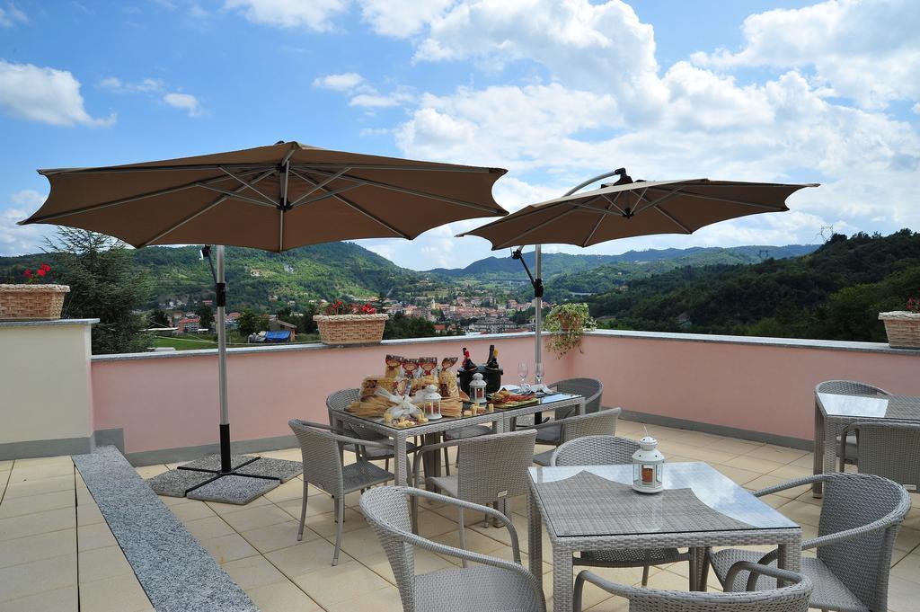 Relais Black Horse Millesimo Luaran gambar