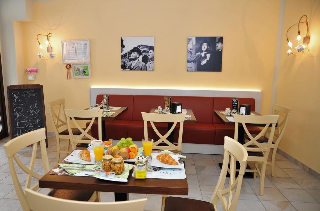 Relais Black Horse Millesimo Luaran gambar